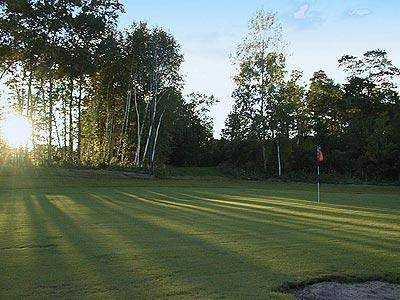Reversible 9-hole Course