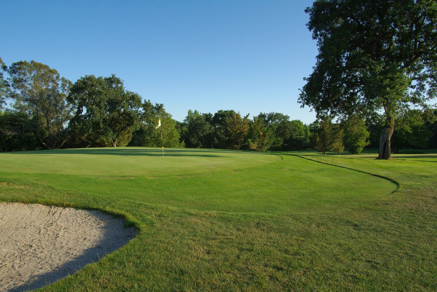 Vineyard Knolls Golf Club